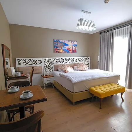 Boutique Hotel 3*